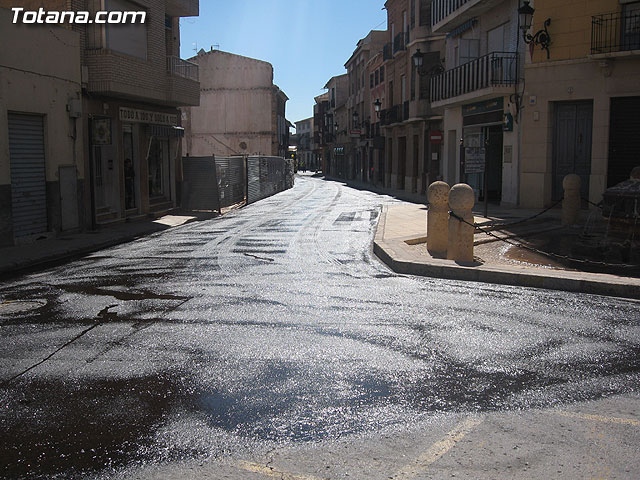 SE DESTINA MÁS DE 180.000 EUROS A LAS OBRAS DE ASFALTADO DE LAS PRINCIPALES CALLES Y AVENIDAS DEL CASCO URBANO - 4