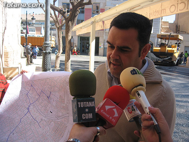 SE DESTINA MÁS DE 180.000 EUROS A LAS OBRAS DE ASFALTADO DE LAS PRINCIPALES CALLES Y AVENIDAS DEL CASCO URBANO - 26