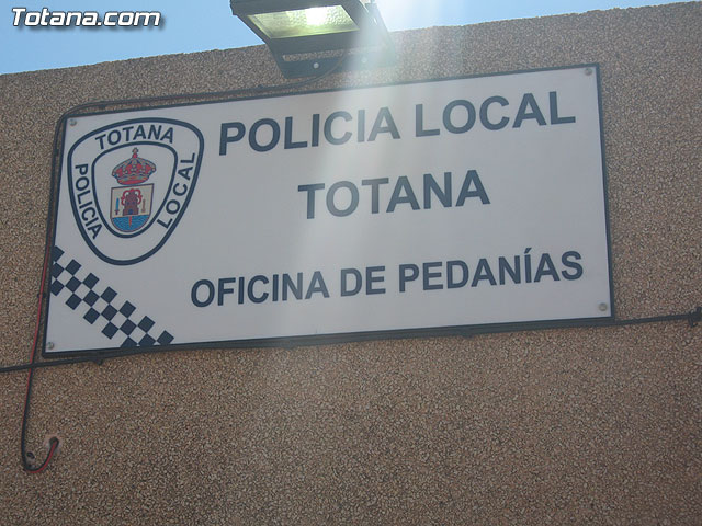 SE INAUGURAN LAS NUEVAS DEPENDENCIAS DE LA JEFATURA DE LA POLICÍA LOCAL EN LA PEDANÍA DE EL PARETÓN-CANTAREROS CON UNA INVERSIÓN DE MÁS DE 20.000 EUROS - 2