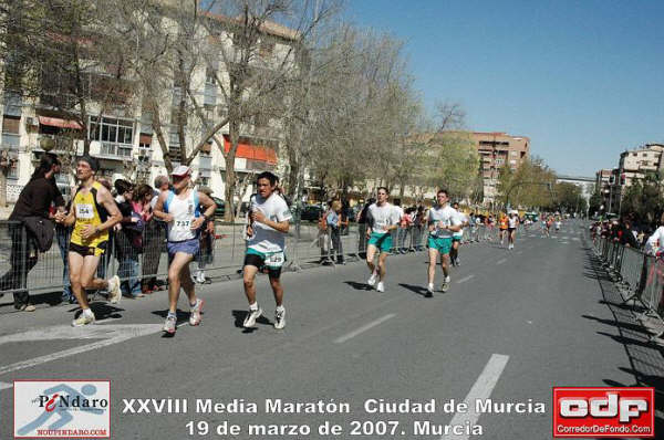 MIEMBROS DEL CLUB ATLETISMO ÓPTICA SANTA EULALIA PARTICIPARON EN LA XXVIII EDICIÓN DE LA MEDIA MARATÓN “CIUDAD DE MURCIA” - 10