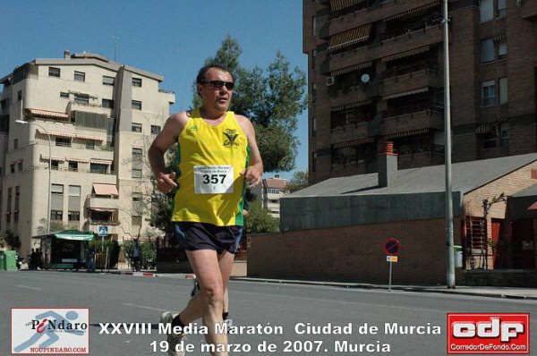 MIEMBROS DEL CLUB ATLETISMO ÓPTICA SANTA EULALIA PARTICIPARON EN LA XXVIII EDICIÓN DE LA MEDIA MARATÓN “CIUDAD DE MURCIA” - 14