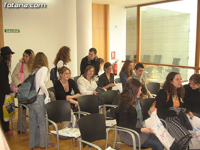 SE OFRECE UNA RECEPCIÓN INSTITUCIONAL A 50 ALUMNOS FRANCESES QUE ESTÁN DE INTERCAMBIO EN TOTANA - 2 SE OFRECE UNA RECEPCIÓN INSTITUCIONAL A 50 ALUMNOS FRANCESES QUE ESTÁN DE INTERCAMBIO EN TOTANA - 2