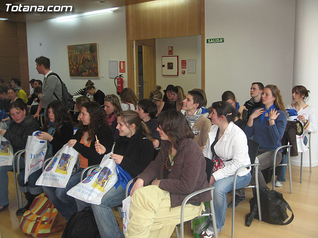 SE OFRECE UNA RECEPCIÓN INSTITUCIONAL A 50 ALUMNOS FRANCESES QUE ESTÁN DE INTERCAMBIO EN TOTANA - 5 SE OFRECE UNA RECEPCIÓN INSTITUCIONAL A 50 ALUMNOS FRANCESES QUE ESTÁN DE INTERCAMBIO EN TOTANA - 5