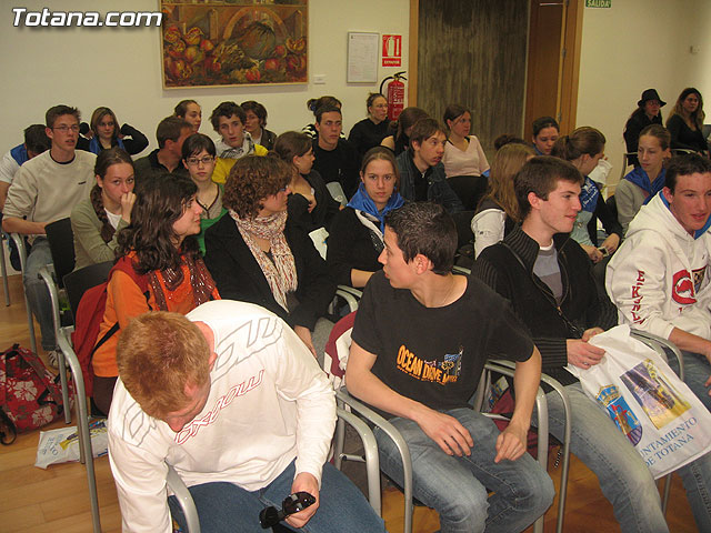 SE OFRECE UNA RECEPCIÓN INSTITUCIONAL A 50 ALUMNOS FRANCESES QUE ESTÁN DE INTERCAMBIO EN TOTANA - 7 SE OFRECE UNA RECEPCIÓN INSTITUCIONAL A 50 ALUMNOS FRANCESES QUE ESTÁN DE INTERCAMBIO EN TOTANA - 7