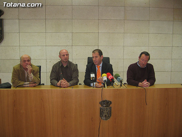 SE OFRECE UNA RECEPCIÓN INSTITUCIONAL A 50 ALUMNOS FRANCESES QUE ESTÁN DE INTERCAMBIO EN TOTANA - 16 SE OFRECE UNA RECEPCIÓN INSTITUCIONAL A 50 ALUMNOS FRANCESES QUE ESTÁN DE INTERCAMBIO EN TOTANA - 16