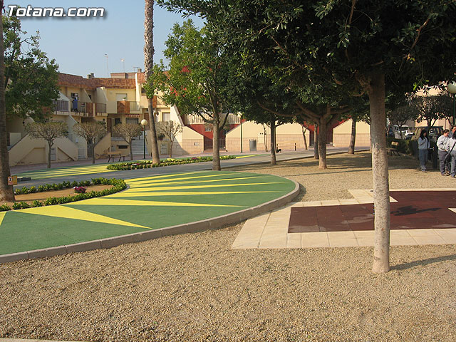 ALUMNOS-TRABAJADORES DE LA ESCUELA TALLER SANTA EULALIA REHABILITAN EL “JARDÍN DEL CONDADO” EN EL BARRIO DE “LA CERÁMICA” - 2