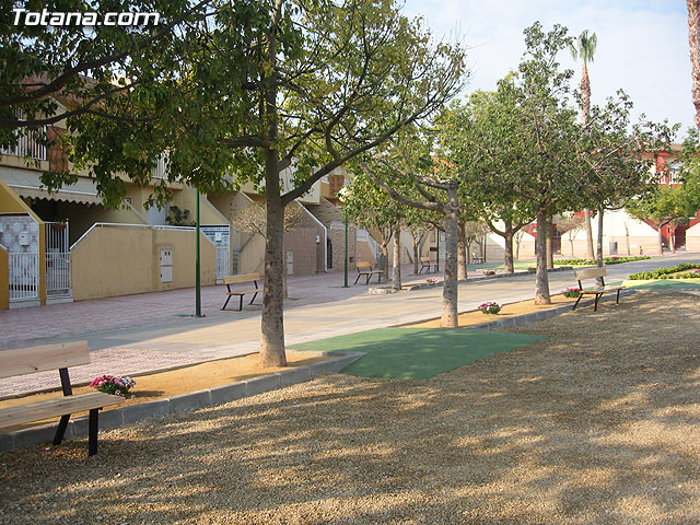 ALUMNOS-TRABAJADORES DE LA ESCUELA TALLER SANTA EULALIA REHABILITAN EL “JARDÍN DEL CONDADO” EN EL BARRIO DE “LA CERÁMICA” - 10