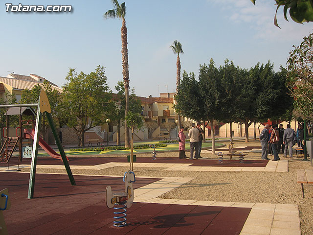 ALUMNOS-TRABAJADORES DE LA ESCUELA TALLER SANTA EULALIA REHABILITAN EL “JARDÍN DEL CONDADO” EN EL BARRIO DE “LA CERÁMICA” - 14
