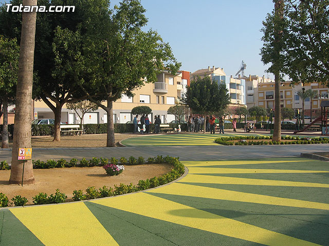 ALUMNOS-TRABAJADORES DE LA ESCUELA TALLER SANTA EULALIA REHABILITAN EL “JARDÍN DEL CONDADO” EN EL BARRIO DE “LA CERÁMICA” - 21