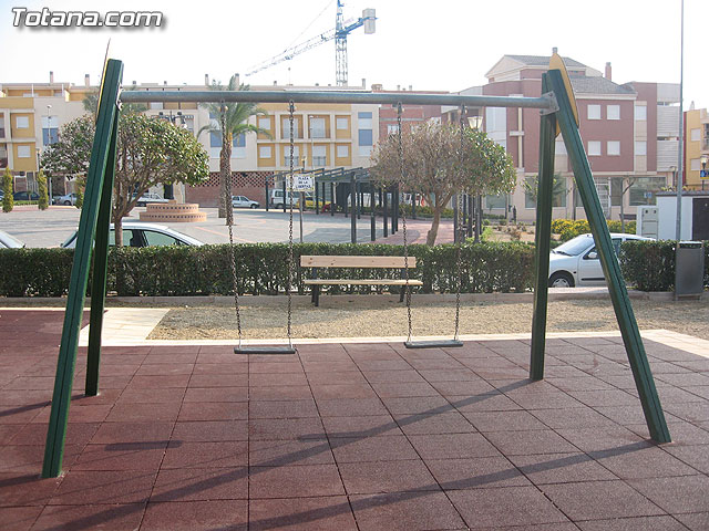 ALUMNOS-TRABAJADORES DE LA ESCUELA TALLER SANTA EULALIA REHABILITAN EL “JARDÍN DEL CONDADO” EN EL BARRIO DE “LA CERÁMICA” - 27
