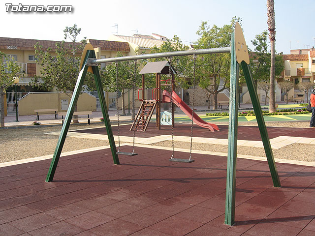 ALUMNOS-TRABAJADORES DE LA ESCUELA TALLER SANTA EULALIA REHABILITAN EL “JARDÍN DEL CONDADO” EN EL BARRIO DE “LA CERÁMICA” - 30