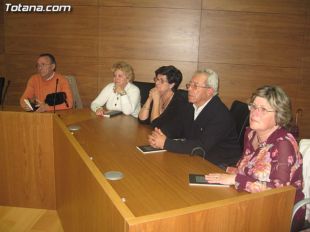SE PRESENTA EL LIBRO EL TIEMPO Y MÁS ALLÁ, DE JOSÉ MARÍA CAMPOS Y DEL QUE SE HAN EDITADO 500 EJEMPLARES - 3