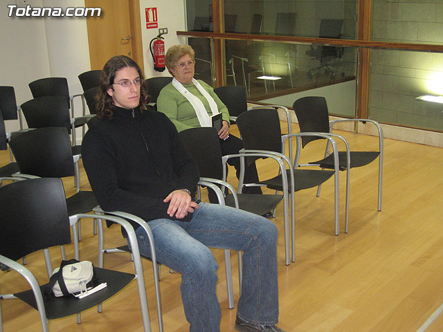 SE PRESENTA EL LIBRO EL TIEMPO Y MÁS ALLÁ, DE JOSÉ MARÍA CAMPOS Y DEL QUE SE HAN EDITADO 500 EJEMPLARES - 5