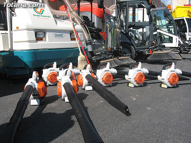 SE PRESENTA EL NUEVO SERVICIO DE LIMPIEZA VIARIA Y RECOGIDA DE RESIDUOS SÓLIDOS URBANOS CON UN PRESUPUESTO TOTAL DE MÁS DE 1,2 MILLONES DE EUROS, Y MÁS MEDIOS HUMANOS Y MATERIALES - 7