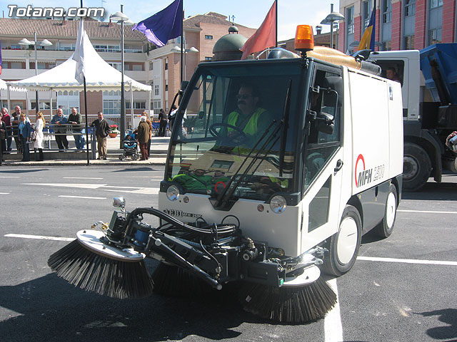 SE PRESENTA EL NUEVO SERVICIO DE LIMPIEZA VIARIA Y RECOGIDA DE RESIDUOS SÓLIDOS URBANOS CON UN PRESUPUESTO TOTAL DE MÁS DE 1,2 MILLONES DE EUROS, Y MÁS MEDIOS HUMANOS Y MATERIALES - 18