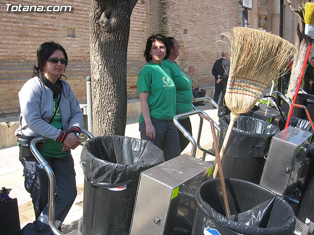 SE PRESENTA EL NUEVO SERVICIO DE LIMPIEZA VIARIA Y RECOGIDA DE RESIDUOS SÓLIDOS URBANOS CON UN PRESUPUESTO TOTAL DE MÁS DE 1,2 MILLONES DE EUROS, Y MÁS MEDIOS HUMANOS Y MATERIALES - 26
