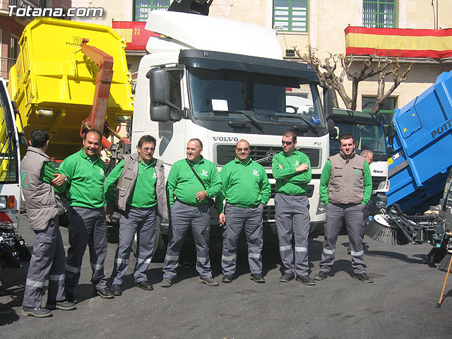 SE PRESENTA EL NUEVO SERVICIO DE LIMPIEZA VIARIA Y RECOGIDA DE RESIDUOS SÓLIDOS URBANOS CON UN PRESUPUESTO TOTAL DE MÁS DE 1,2 MILLONES DE EUROS, Y MÁS MEDIOS HUMANOS Y MATERIALES - 33