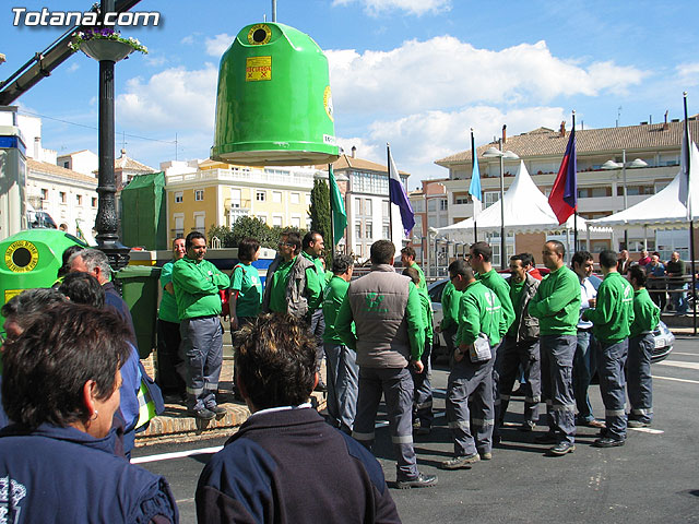 SE PRESENTA EL NUEVO SERVICIO DE LIMPIEZA VIARIA Y RECOGIDA DE RESIDUOS SÓLIDOS URBANOS CON UN PRESUPUESTO TOTAL DE MÁS DE 1,2 MILLONES DE EUROS, Y MÁS MEDIOS HUMANOS Y MATERIALES - 56