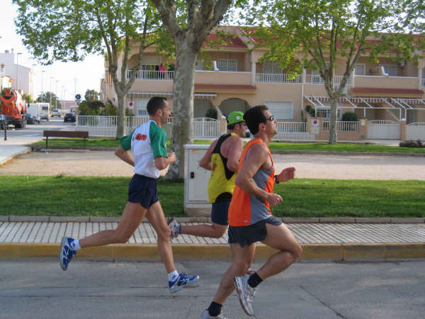MIEMBROS DEL CLUB DE ATLETISMO ÓPTICA SANTA EULALIA PARTICIPARON EN LA 1ª MEDIA MARATÓN “PLAYAS DEL PILAR” - 1