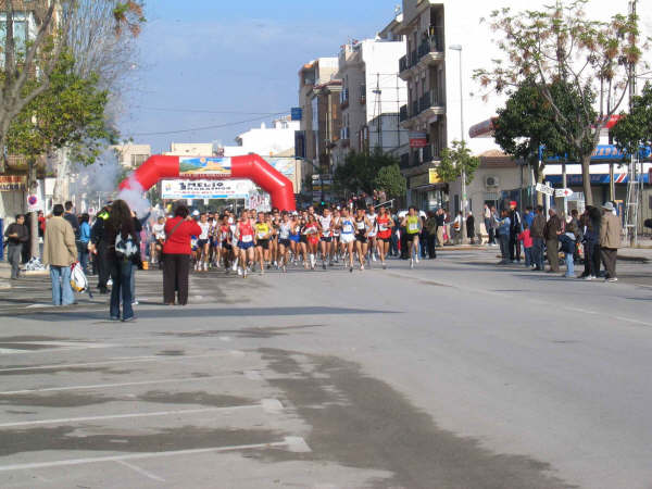 MIEMBROS DEL CLUB DE ATLETISMO ÓPTICA SANTA EULALIA PARTICIPARON EN LA 1ª MEDIA MARATÓN “PLAYAS DEL PILAR” - 7