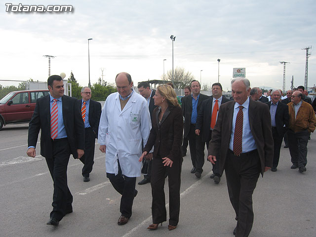 LA CONSEJERA DE TRABAJO Y POLÍTICA SOCIAL VISITA LAS INSTALACIONES DE LA COOPERATIVA AGRARIA DE TOTANA (COATO) - 14