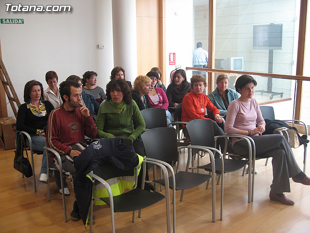 SE CLAUSURA LOS CURSOS DEL PROGRAMA MAGAP-EMPLEO CON LA ENTREGA DE DIPLOMAS A UN CENTENAR DE ALUMNAS - 1