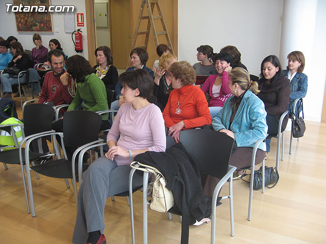 SE CLAUSURA LOS CURSOS DEL PROGRAMA MAGAP-EMPLEO CON LA ENTREGA DE DIPLOMAS A UN CENTENAR DE ALUMNAS - 3