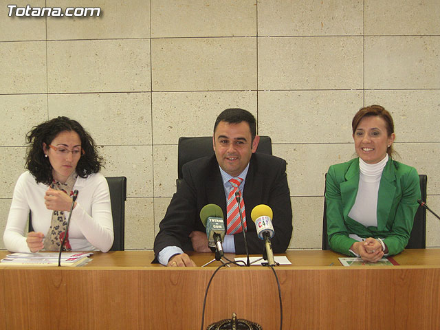 SE CLAUSURA LOS CURSOS DEL PROGRAMA MAGAP-EMPLEO CON LA ENTREGA DE DIPLOMAS A UN CENTENAR DE ALUMNAS - 7