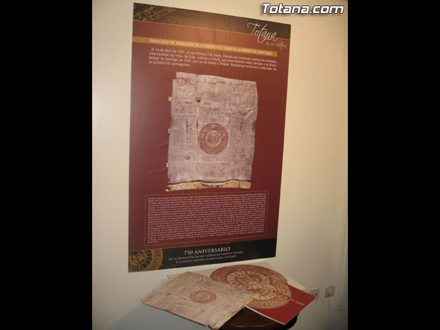 LA PRESENTACIÓN DEL LIBRO “HACIA LA CONQUISTA DEL PODER: EL CONFLICTO COMUNERO EN ALEDO-TOTANA (1520-1523)” INAUGURA LA EXPOSICIÓN “TOTANA EN SU HISTORIA” - 2