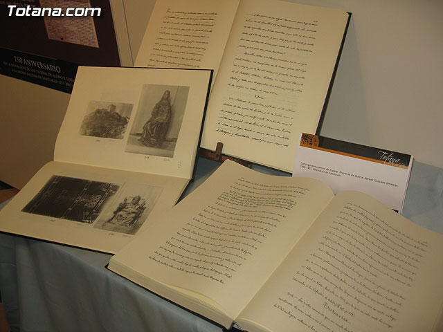 LA PRESENTACIÓN DEL LIBRO “HACIA LA CONQUISTA DEL PODER: EL CONFLICTO COMUNERO EN ALEDO-TOTANA (1520-1523)” INAUGURA LA EXPOSICIÓN “TOTANA EN SU HISTORIA” - 18