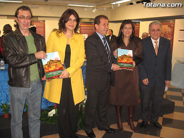 LA PRESENTACIÓN DEL LIBRO “HACIA LA CONQUISTA DEL PODER: EL CONFLICTO COMUNERO EN ALEDO-TOTANA (1520-1523)” INAUGURA LA EXPOSICIÓN “TOTANA EN SU HISTORIA” - 50