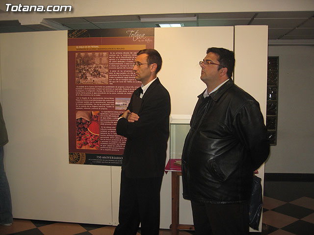 LA PRESENTACIÓN DEL LIBRO “HACIA LA CONQUISTA DEL PODER: EL CONFLICTO COMUNERO EN ALEDO-TOTANA (1520-1523)” INAUGURA LA EXPOSICIÓN “TOTANA EN SU HISTORIA” - 49