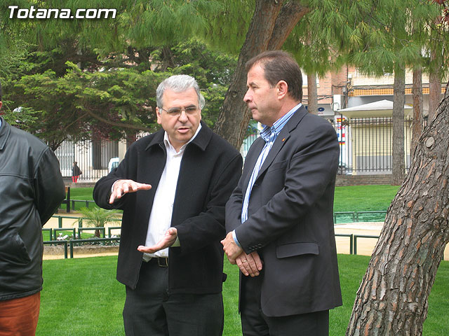 INAUGURAN UNA PLACA IDENTIFICATIVA Y COLOCAN UN MOJN PARA CONMEMORAR EL DA 14 DE ABRIL EL 750 ANIVERSARIO DE LA PRESENCIA DE LA ORDEN MILITAR DE SANTIAGO EN TOTANA - 15