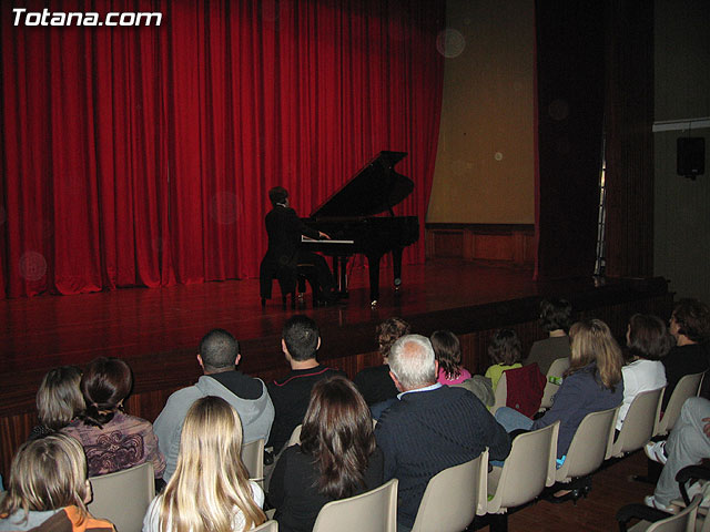 EL PIANISTA Y COMPOSITOR TOTANERO JUAN MIGUEL MURANI OFRECIÓ UN CONCIERTO EN EL CENTRO SOCIOCULTURAL LA CÁRCEL - 14