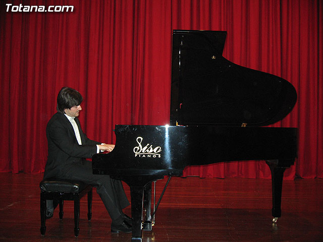 EL PIANISTA Y COMPOSITOR TOTANERO JUAN MIGUEL MURANI OFRECIÓ UN CONCIERTO EN EL CENTRO SOCIOCULTURAL LA CÁRCEL - 15
