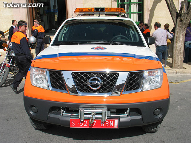 EL DIRECTOR GENERAL DE PROTECCIÓN CIVIL ENTREGA UN NUEVO VEHÍCULO DE EMERGENCIA Y TRANSPORTE DE PERSONAL A PROTECCIÓN CIVIL DE TOTANA - 10