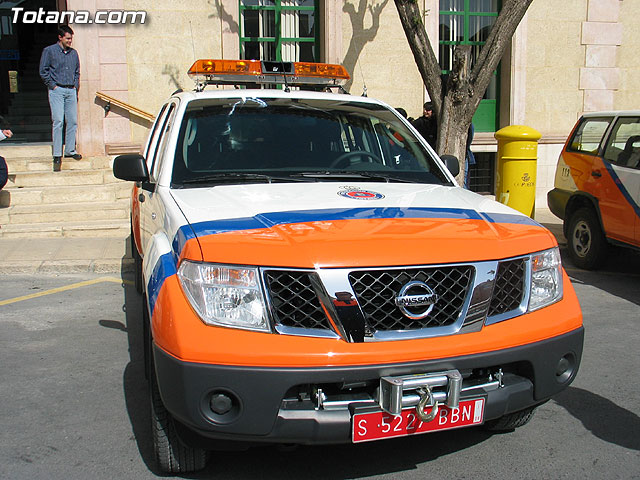 EL DIRECTOR GENERAL DE PROTECCIÓN CIVIL ENTREGA UN NUEVO VEHÍCULO DE EMERGENCIA Y TRANSPORTE DE PERSONAL A PROTECCIÓN CIVIL DE TOTANA - 2