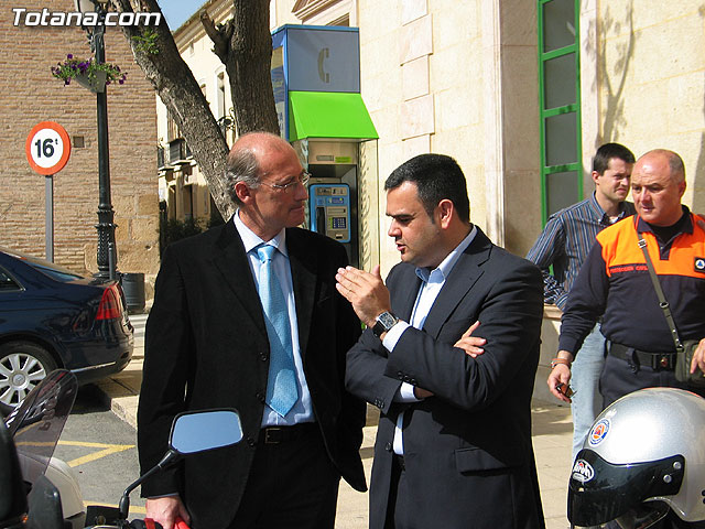 EL DIRECTOR GENERAL DE PROTECCIÓN CIVIL ENTREGA UN NUEVO VEHÍCULO DE EMERGENCIA Y TRANSPORTE DE PERSONAL A PROTECCIÓN CIVIL DE TOTANA - 19