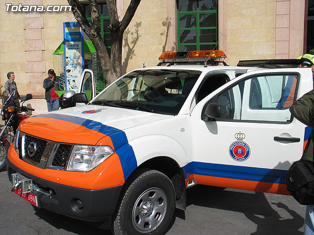 EL DIRECTOR GENERAL DE PROTECCIÓN CIVIL ENTREGA UN NUEVO VEHÍCULO DE EMERGENCIA Y TRANSPORTE DE PERSONAL A PROTECCIÓN CIVIL DE TOTANA - 25