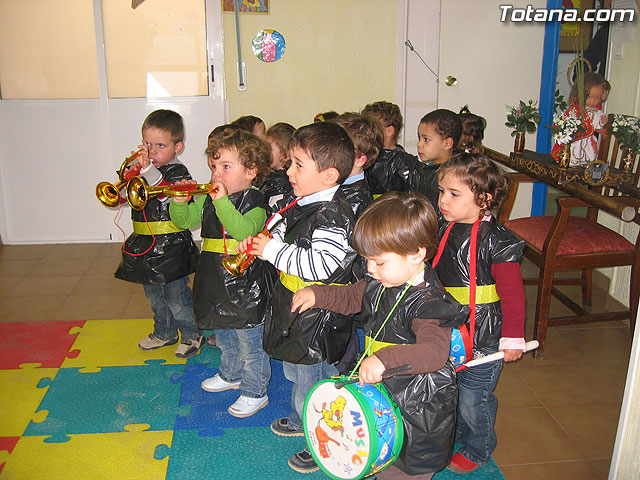 Procesin Infantil - Clara Campoamor - 9