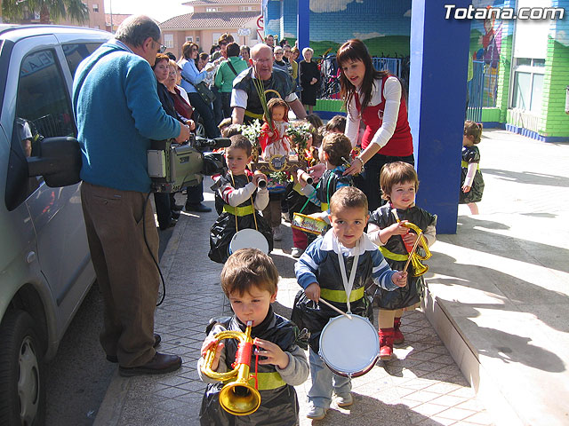 Procesin Infantil - Clara Campoamor - 35