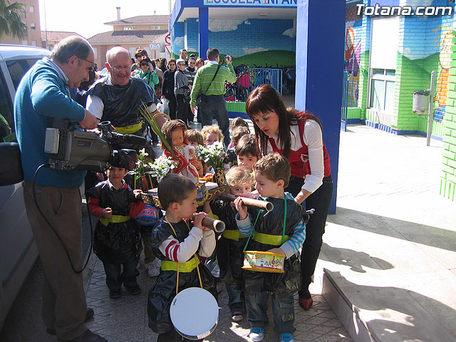 Procesin Infantil - Clara Campoamor - 36