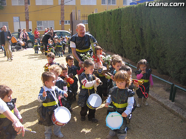 Procesin Infantil - Clara Campoamor - 41