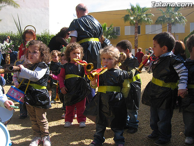 Procesin Infantil - Clara Campoamor - 52