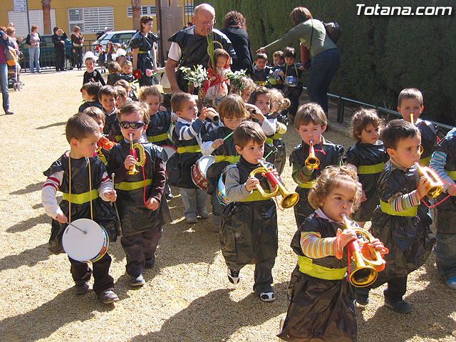 Procesin Infantil - Clara Campoamor - 54