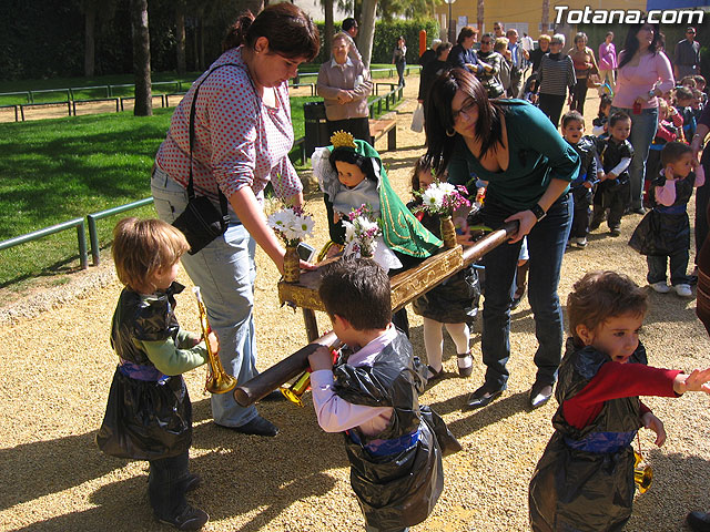 Procesin Infantil - Clara Campoamor - 72