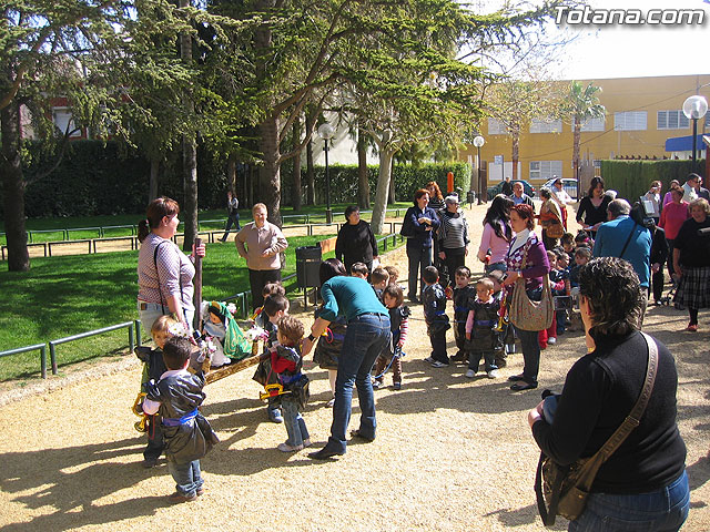 Procesin Infantil - Clara Campoamor - 73