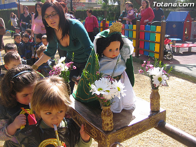 Procesin Infantil - Clara Campoamor - 76