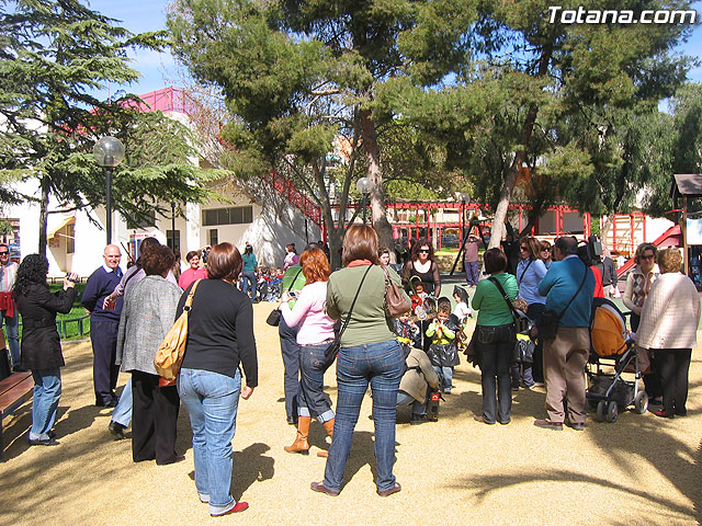 Procesin Infantil - Clara Campoamor - 103