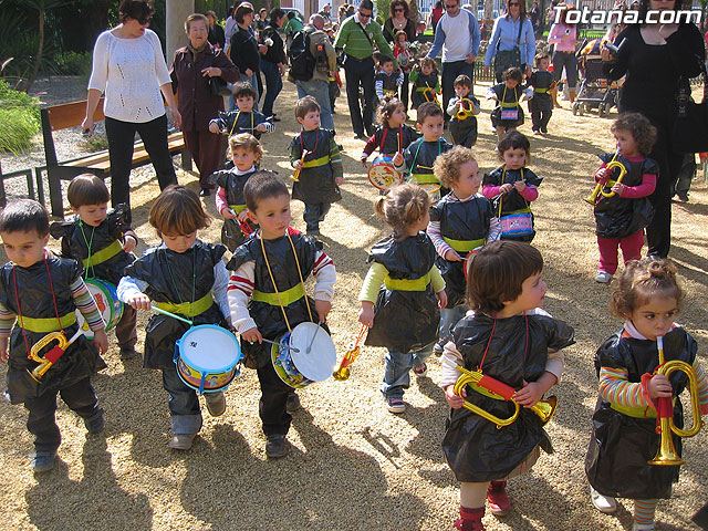 Procesin Infantil - Clara Campoamor - 119